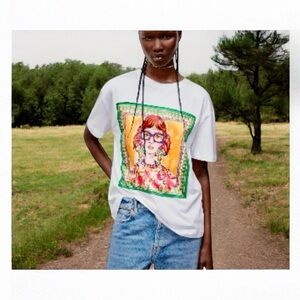 Zara Graphic White T-Shirt with Colorful Print size S